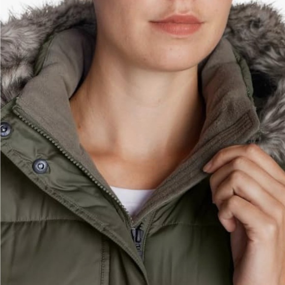 Eddie Bauer Women’s Lodge Down Duffle Coat - Picture 4 of 7